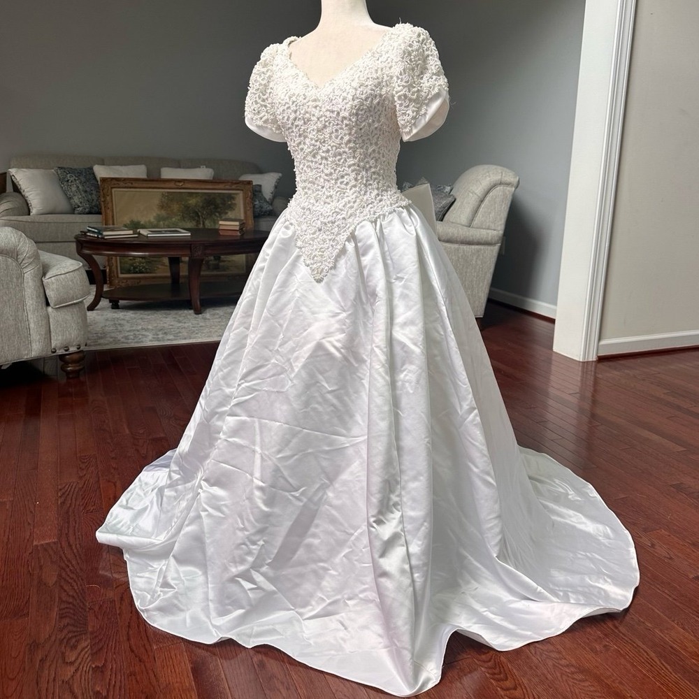Vintage French Style 60s 70s 80s 90s 2000s Pearl Beaded Wedding Dress Sweetheart